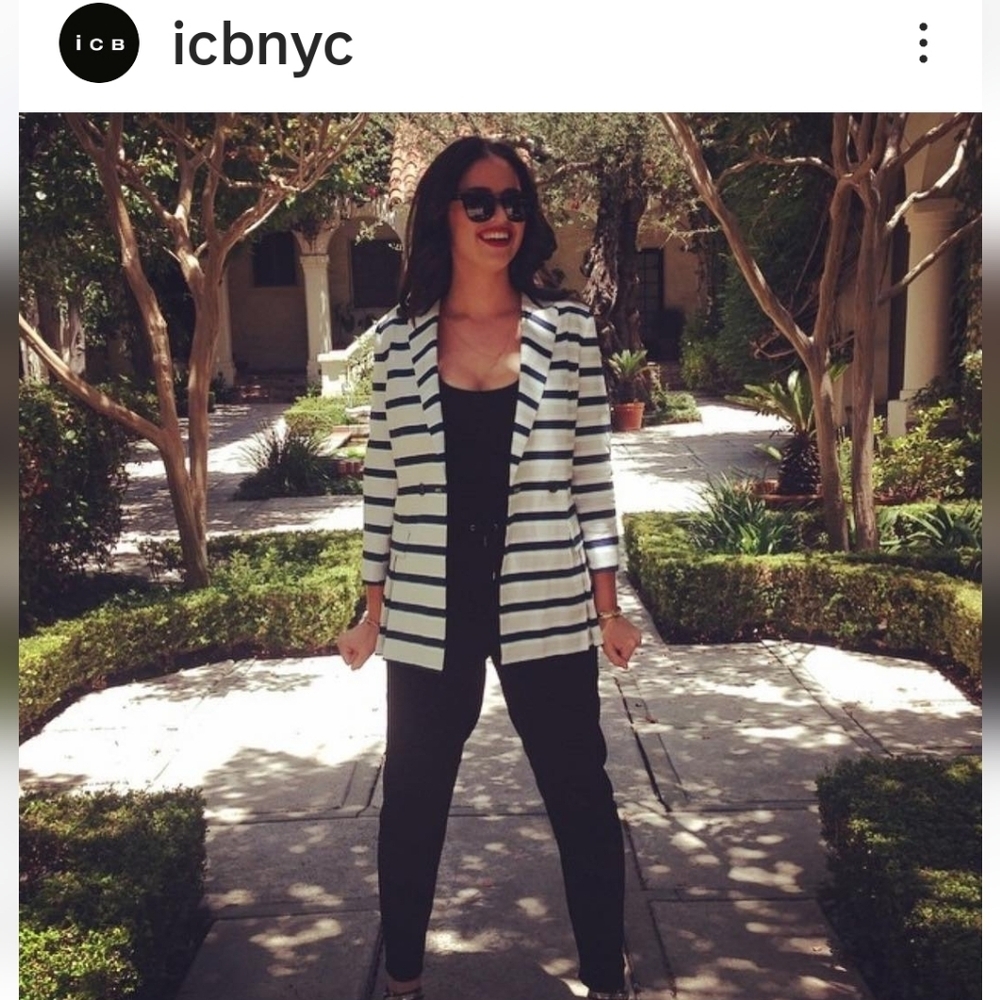 ICB NEW YORK STRIPES DOUBLE BREASTED BLAZER WOMEN'S SIZE 6